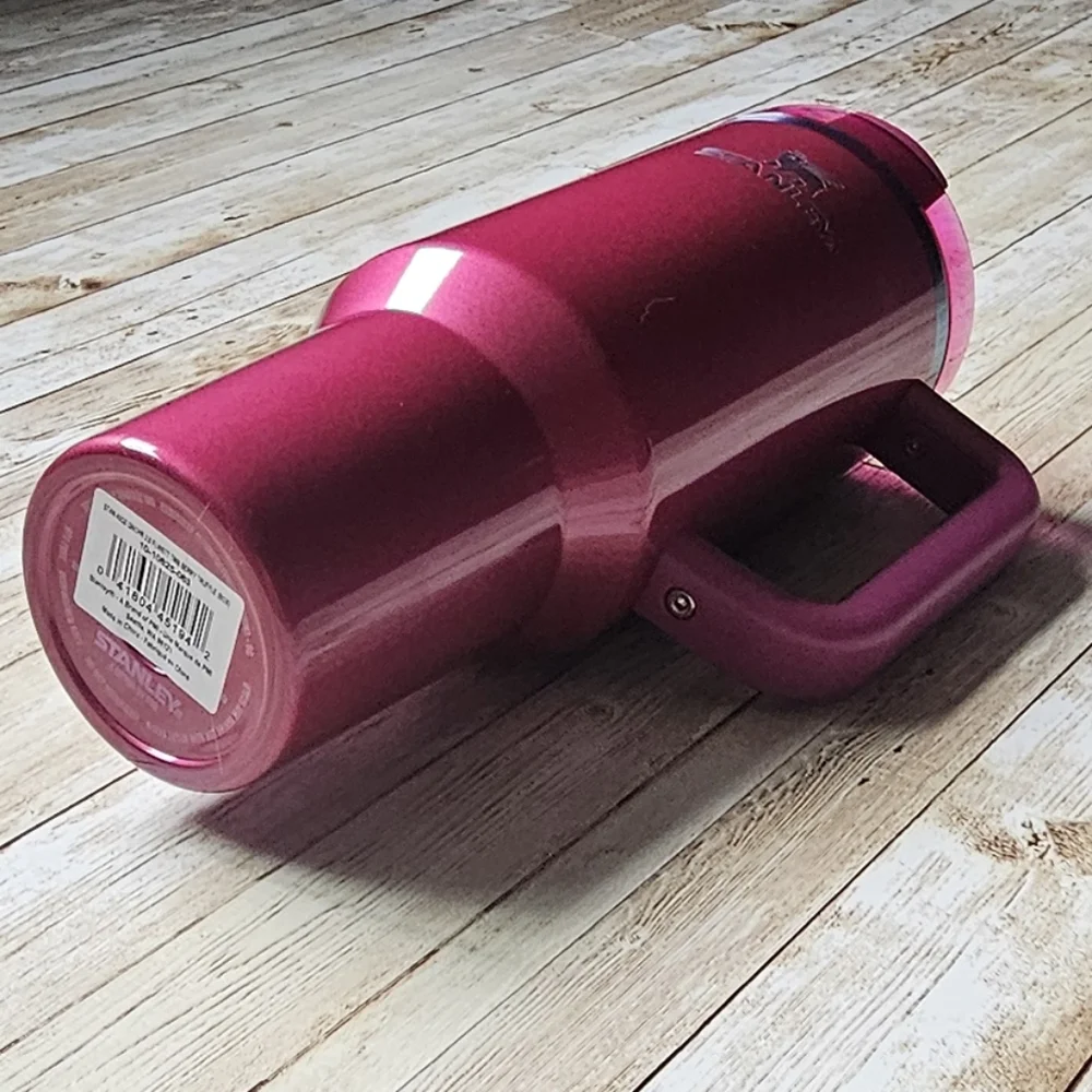 NIB Stanley The Quencher H2.0 Flowstate™ Tumbler 40oz - Picture 15 of 15